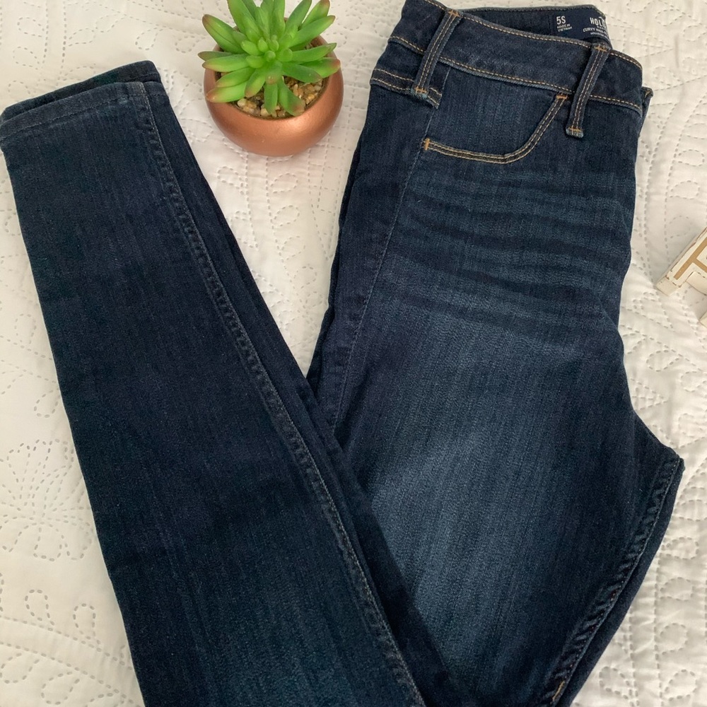 HOLLISTER JEANS